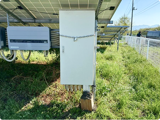 集電箱の鎖と鍵
